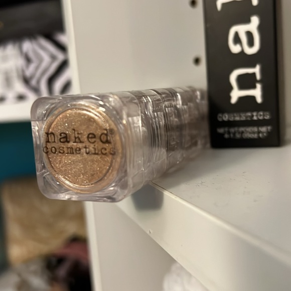 Limited Edition Naked Cosmetics Eyeshadow plus extra - Picture 4 of 7